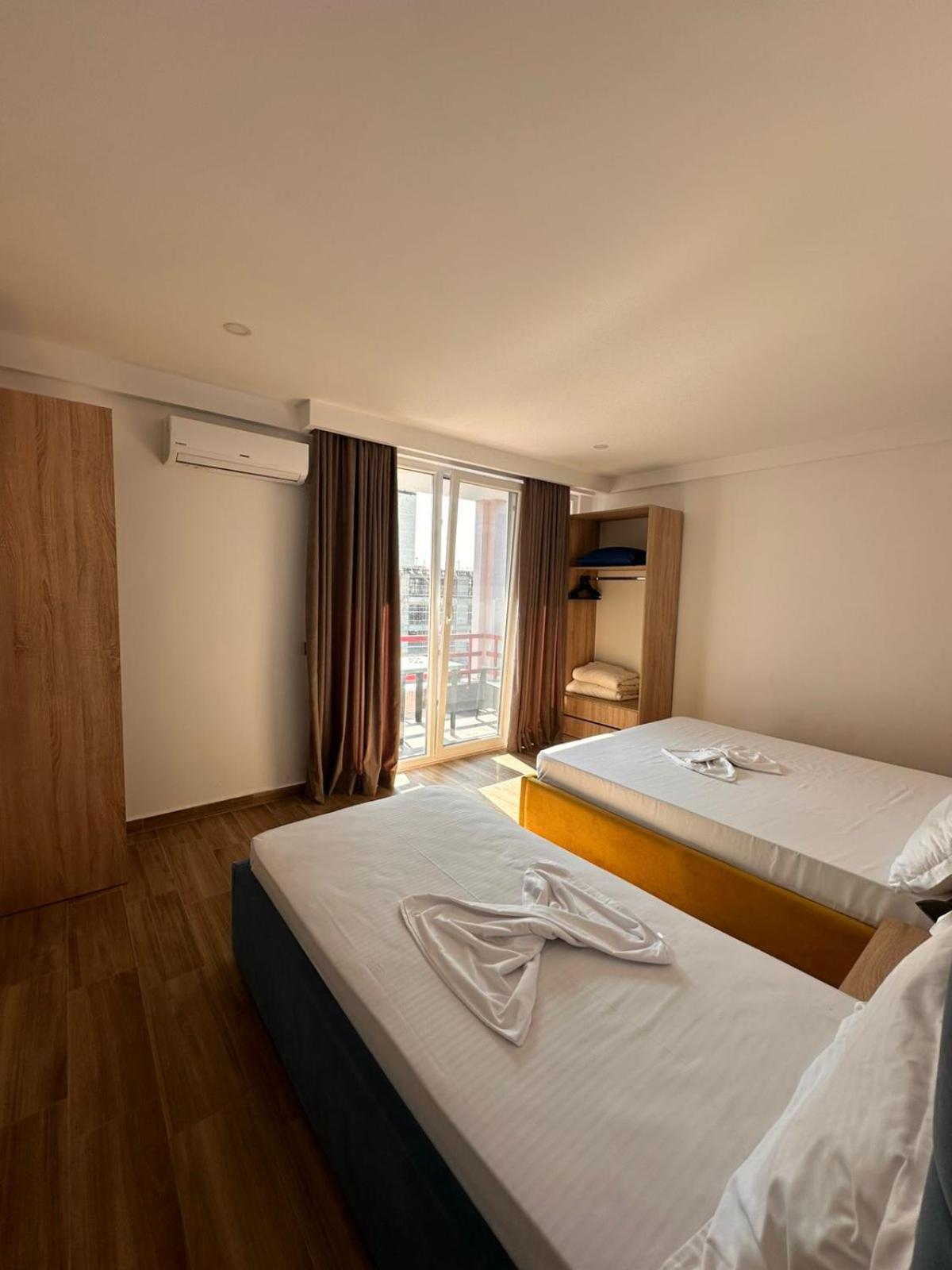 Tuttomondo Apartments 골렘 외부 사진